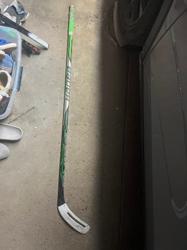 New Intermediate Bauer Right Handed P88 Sling Hockey Stick