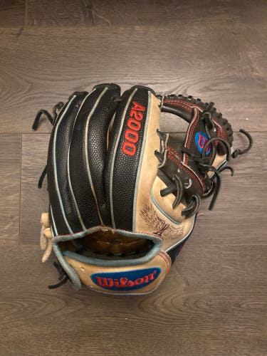 Wilson A2000 DP15 SS Glove Of The Month