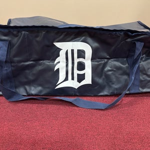 New 4ORTE Detroit Tigers Trunk Bag Item#DTTB