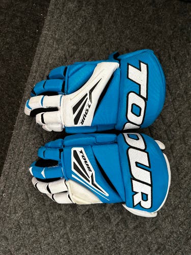 Used  Tour 13" Gloves