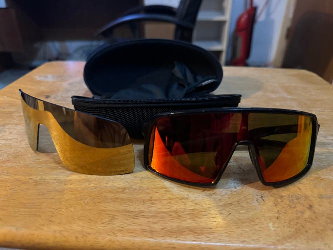 Oakley Sutro Sunglasses 2 Lenses