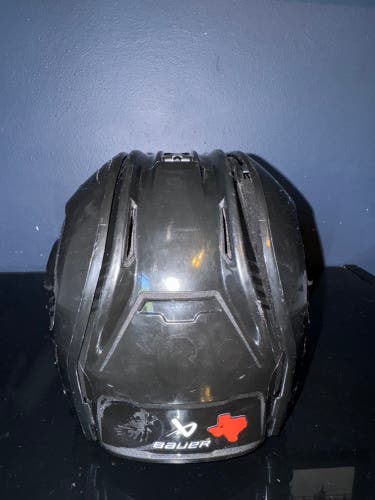 Used Medium Bauer Pro Stock Re-Akt 85 Helmet