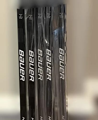 5x New Bauer Nexus SYNC Right Handed Hockey Sticks, Senior P92 Pro Stock