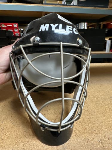 New Senior  Goalie Mask