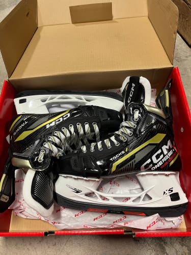 New CCM AS-V Pro Senior Hockey Skates