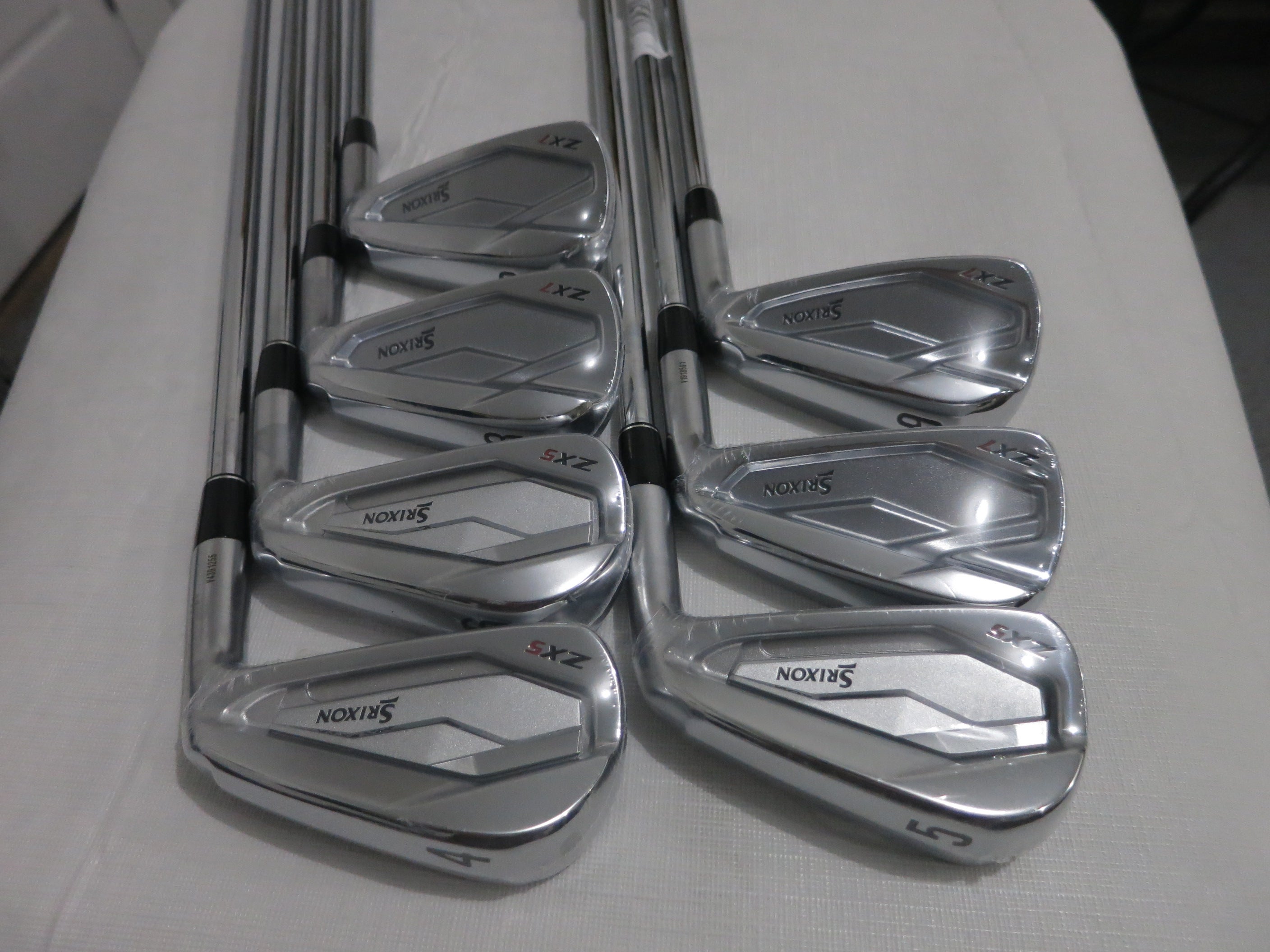 Srixon ZX5 & ZX7 Combo Iron Set - 4-PW - Pro Modus 120 Stiff Flex 