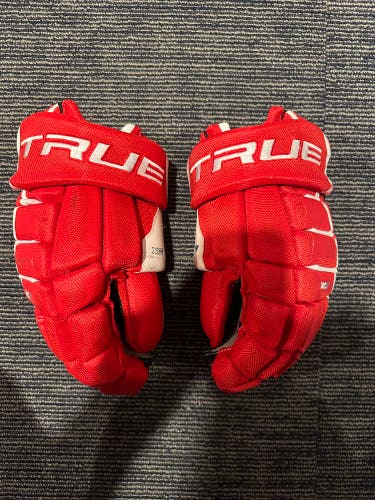 New  True 14" XC7 Gloves