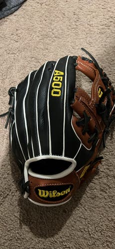 Used  Right Hand Throw 11.5" A500 Baseball Glove