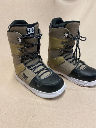 Used Size 11 (Women's 12) DC Phase Snowboard Boots