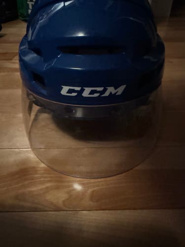 New Medium CCM Pro Stock Vector V08 Helmet