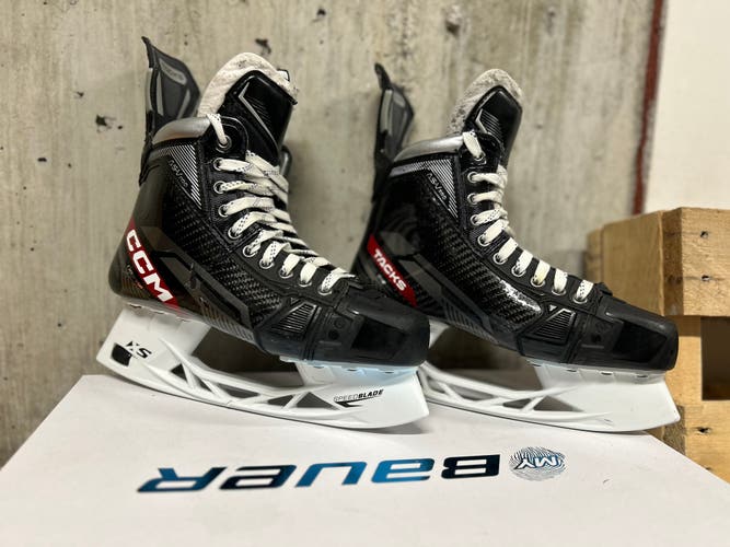 Custom CCM AS-V Pro Hockey Skates (Size 6.5D)