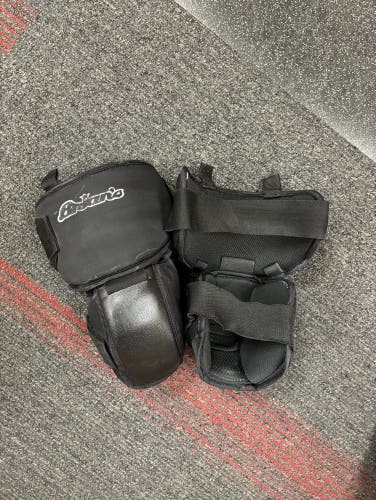 Used Brian's Goalie Knee Guards