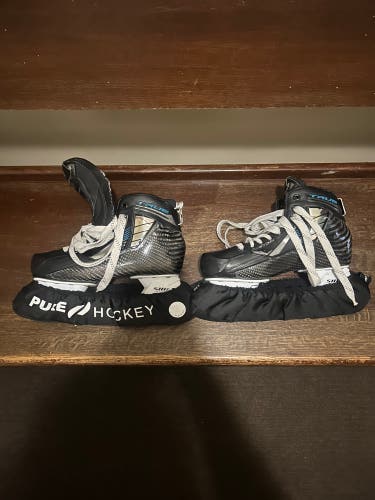 Used Senior True Regular Width  8 Pro Custom Hockey Skates