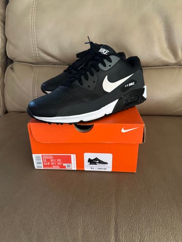 Used Size 11 (Women's 12) Men's Nike Golf Shoes