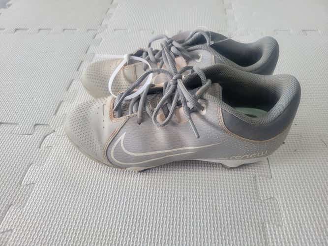 Used Nike Renew Metal Cleats Senior 7.5 Baseball And Softball Cleats