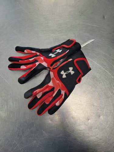 Used Under Armour S M Single Batting Gloves