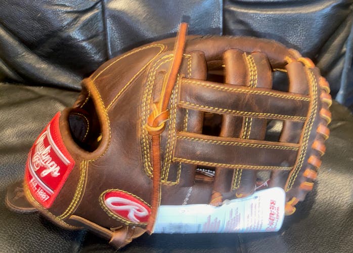New 2022 Right Hand Throw Rawlings Heart of the Hide Baseball Glove 11.75"
