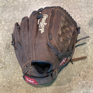 Brown Used Rawlings Player Preferred Right Hand Throw Pitcher's Baseball Glove 12"