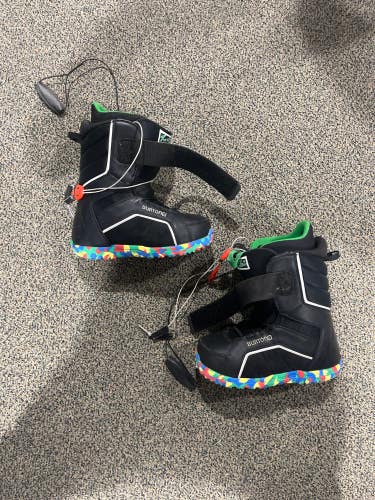 Used Size 6.0 Kids Burton Zipline Snowboard Boots