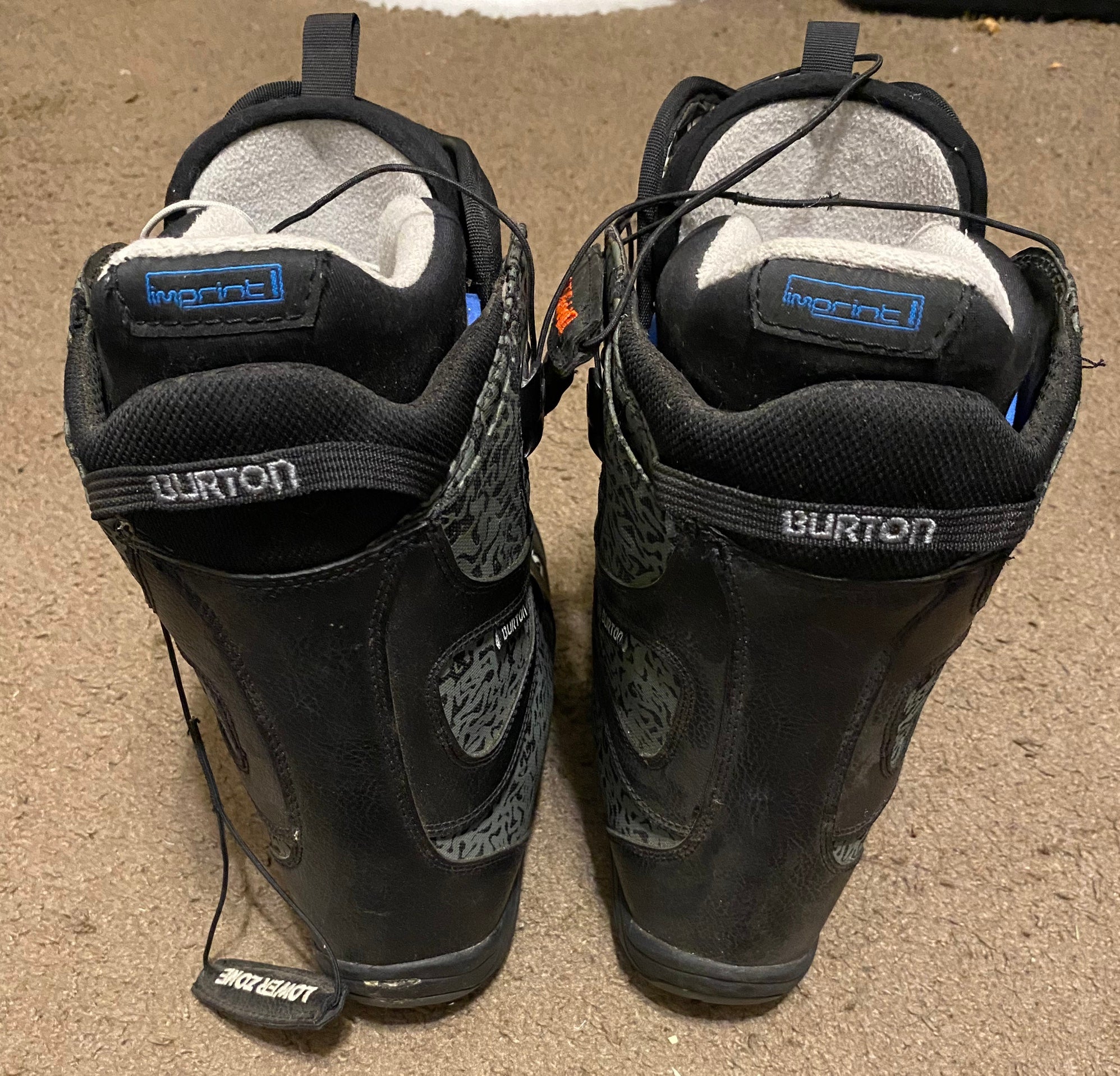 Burton Speed Zone Grom Black Skull Design Snowboard Boot