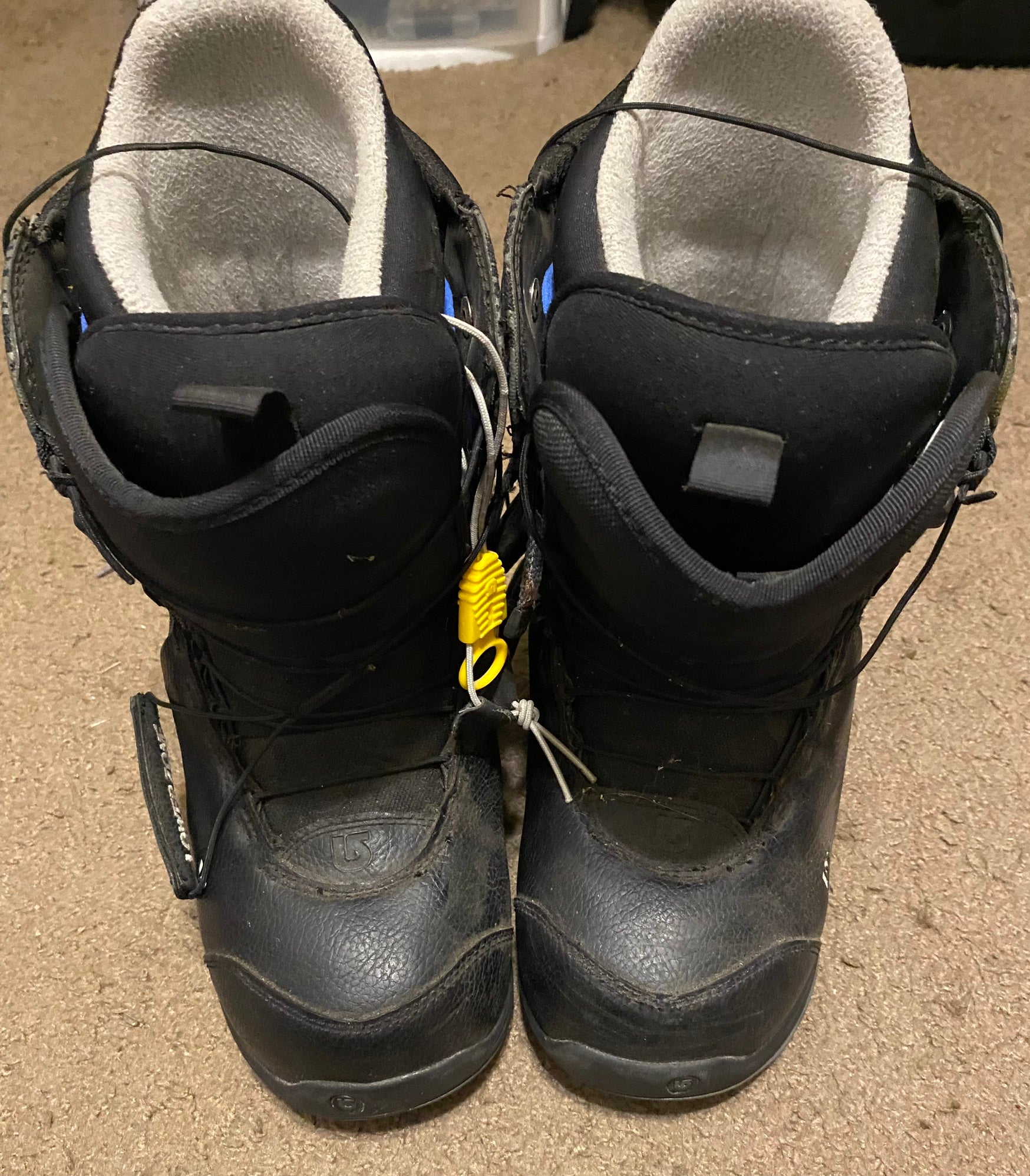 Burton Speed Zone Grom Black Skull Design Snowboard Boot