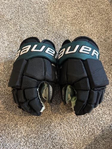 Used Bauer 14" Vapor Pro Team Gloves