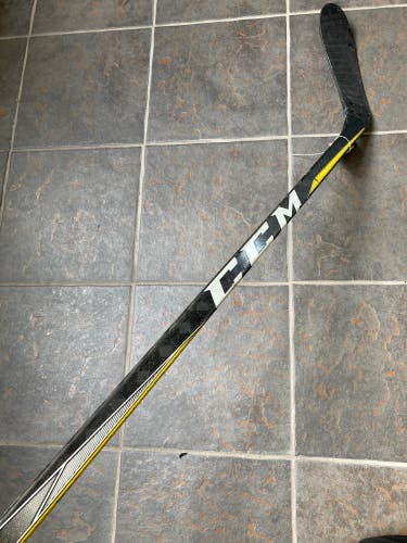 Used Senior CCM Super Tacks 2.0 PRO STOCK Left Handed Hockey Stick M-P28