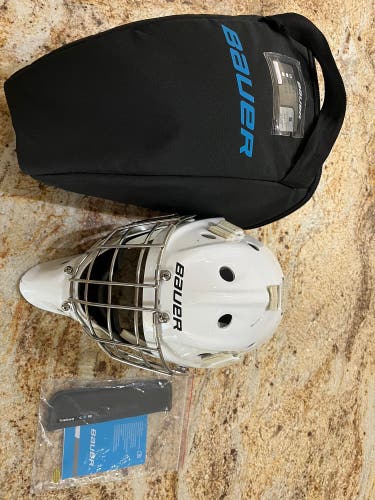 Used Senior Bauer  940 Goalie Mask
