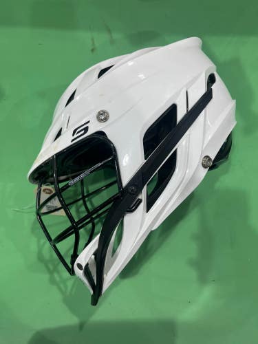 White Used Youth Cascade S Helmet
