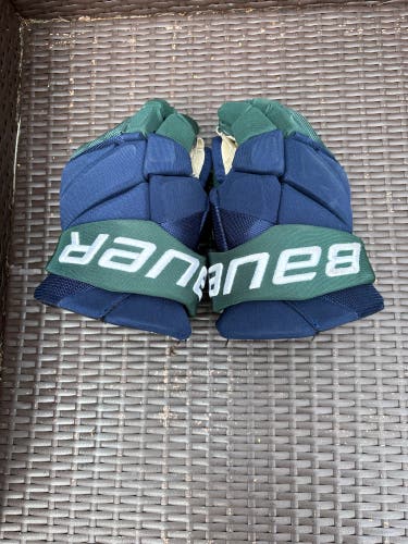 Used  Bauer 13" Pro Stock Vapor Team Gloves
