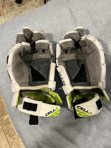Used STX Cell V Lacrosse Gloves Large