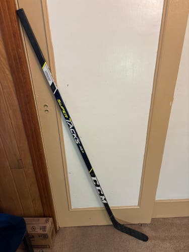 New Senior CCM Left Hand P88  Super Tacks AS3 Hockey Stick
