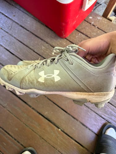 Used Size 12 (Women's 13) Under Armour Cleats