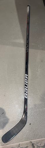 New Intermediate Bauer Right Handed P88 Vapor Hyperlite Hockey Stick
