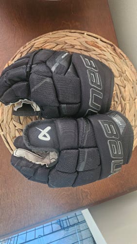 Used Bauer Supreme Mach Gloves 12"