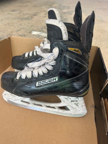 Used Intermediate Bauer  6 Supreme S180 Hockey Skates
