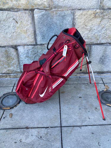 Red Used Men's Nike Xtreme Sport IV Bag