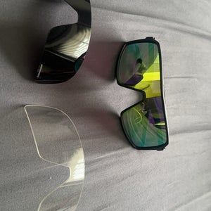 New Unisex Oakley Sutro Sunglasses