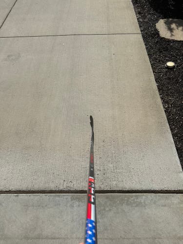 New Senior CCM Right Handed RibCor Trigger 8 Pro Hockey Stick