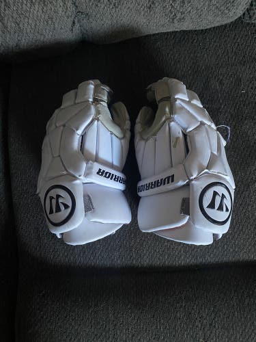New Warrior Medium Burn Lacrosse Gloves