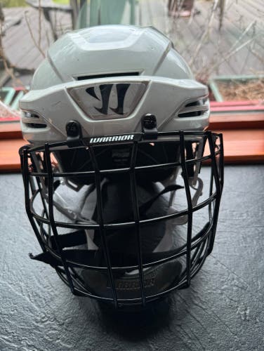 Women Warrior Covert PX2 Hockey helmet Medium