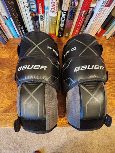 Senior Bauer Pro Goalie Knee Guards
