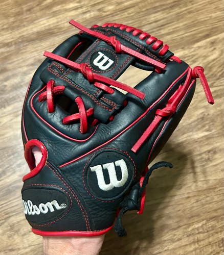 Right Hand Throw Wilson A950 Baseball Glove 11.5"
