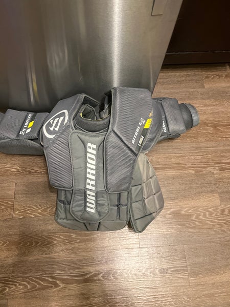 Used  Warrior  Ritual G2 Goalie Chest Protector