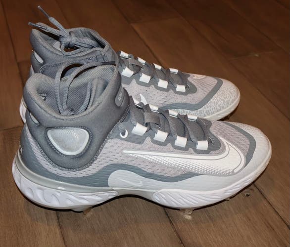 Size 8.5 Men’s Nike Alpha Huarache Elite 4 Mid Baseball Cleats Gray White