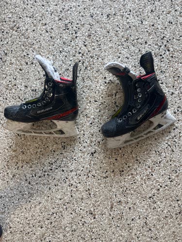 Used Junior Bauer Size 3 Vapor X Shift Pro Hockey Skates