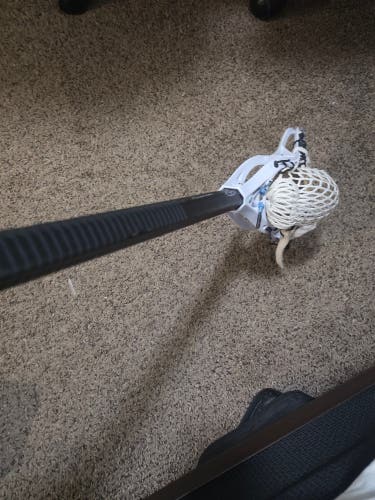 Used pro strung Signature Contract head with a attack shaft