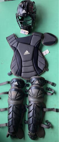 Used Intermediate Adidas Catcher's Set