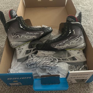 Used Senior Bauer  7.5 Vapor Hyperlite Hockey Skates