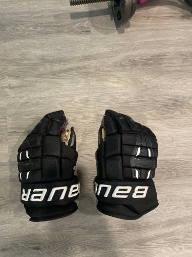 Bauer 14"  Gloves Black